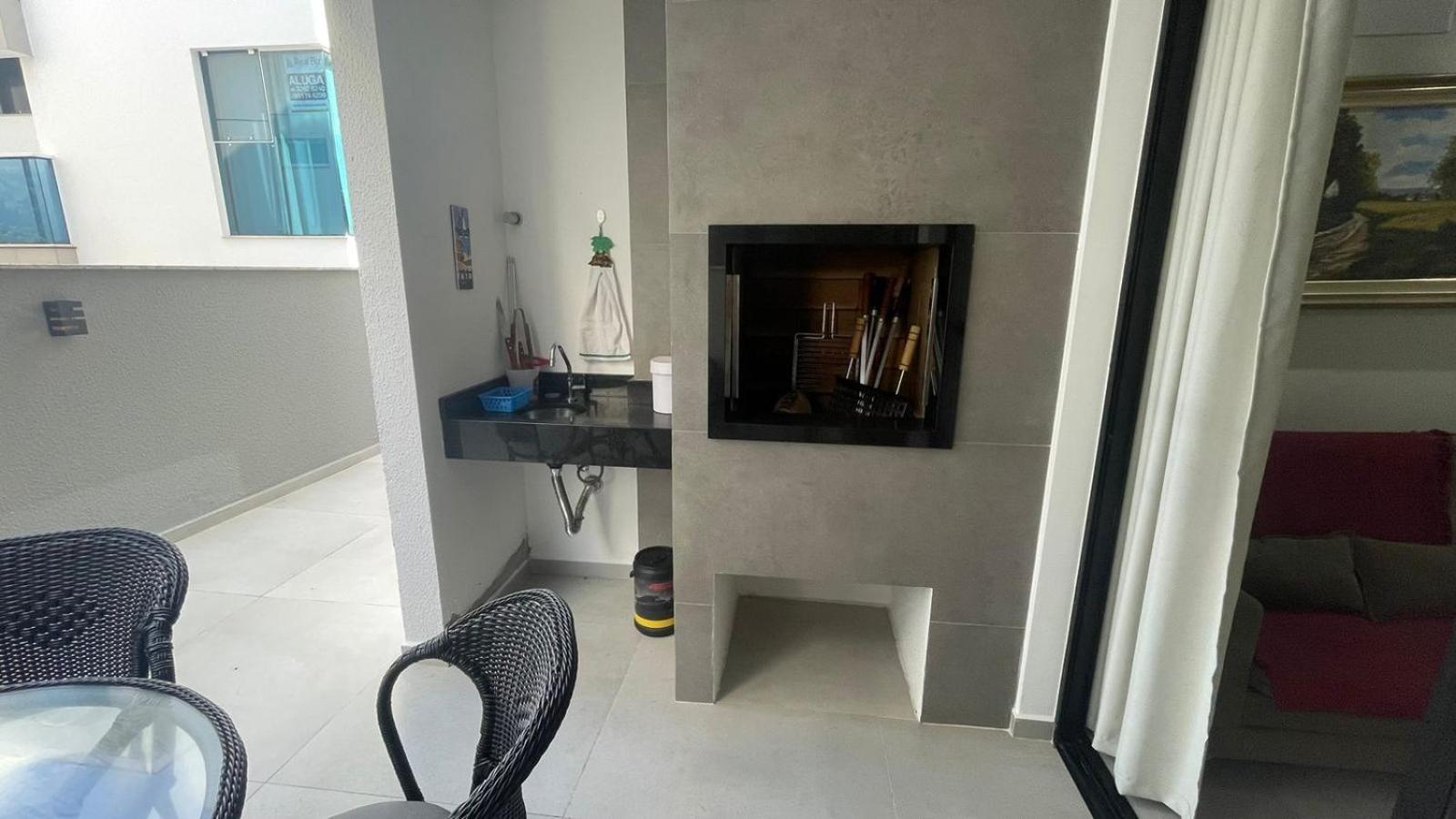 Cód 161 - Apartamento com Spa privativa a 100m do mar