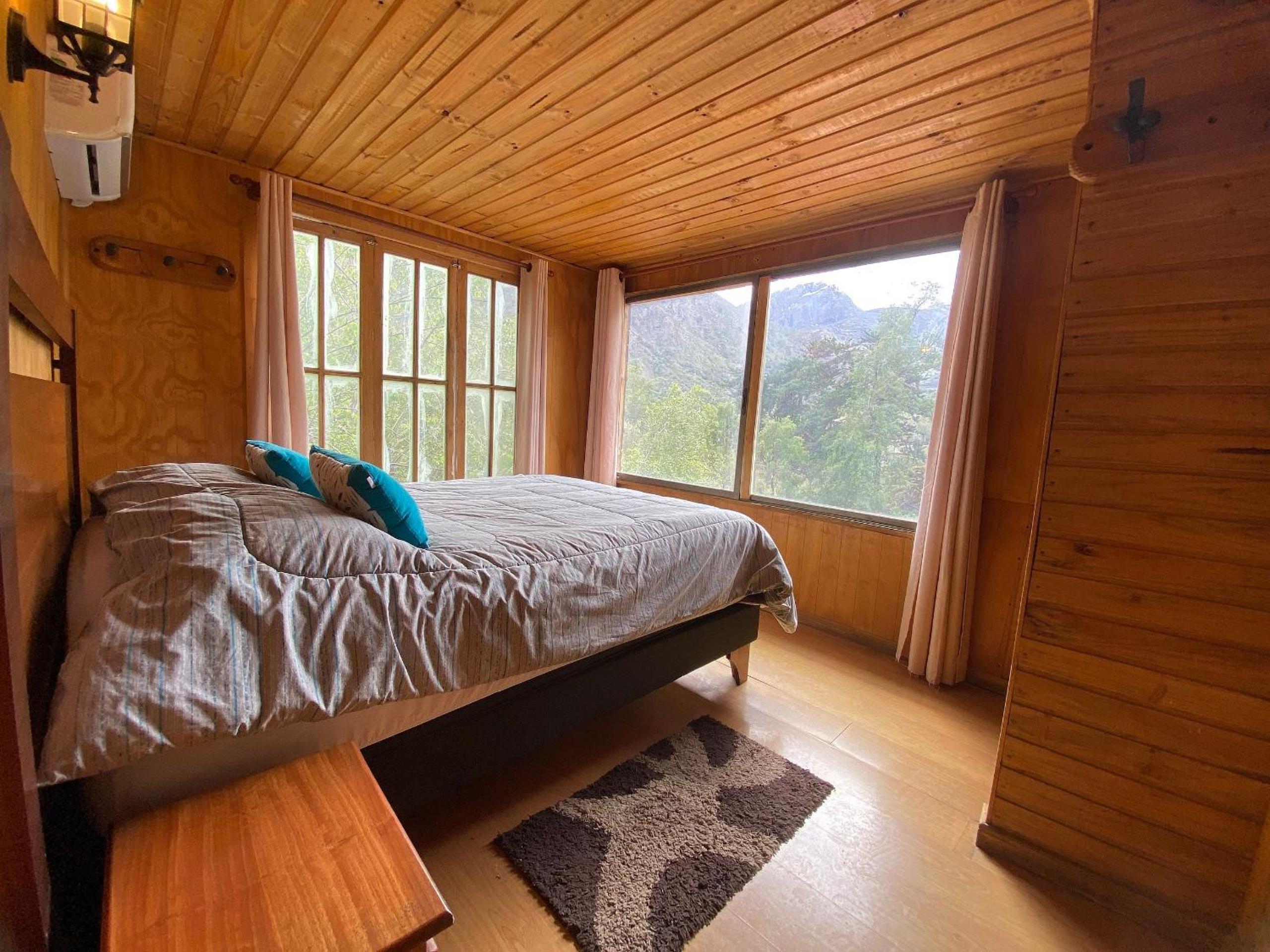 Rustic Cabin in the Heart of the Mountain