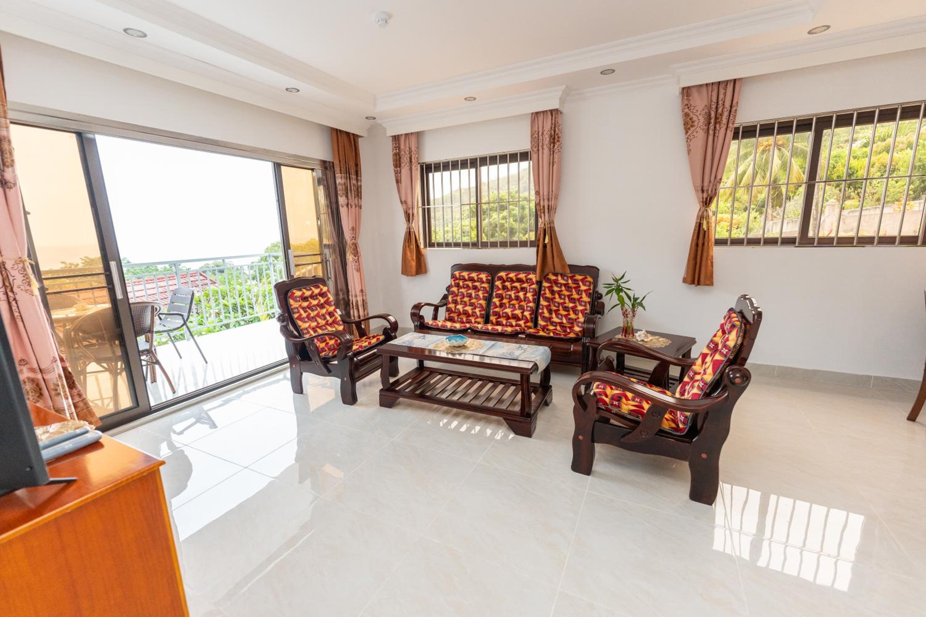 Sun and Sea Self Catering