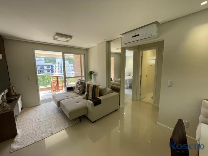 Cód 158 - Apartamento á 300m do mar.