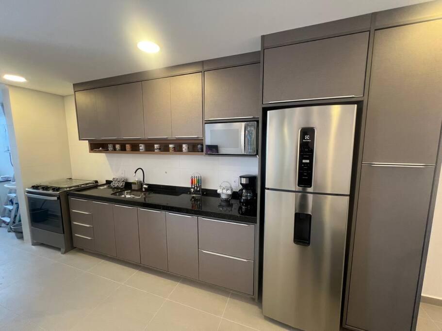 BG - Apartamento alto padrão à beira-mar em Bertioga