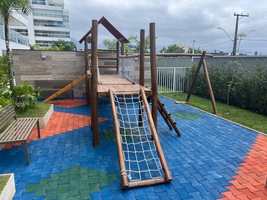 BG - Apartamento alto padrão à beira-mar em Bertioga