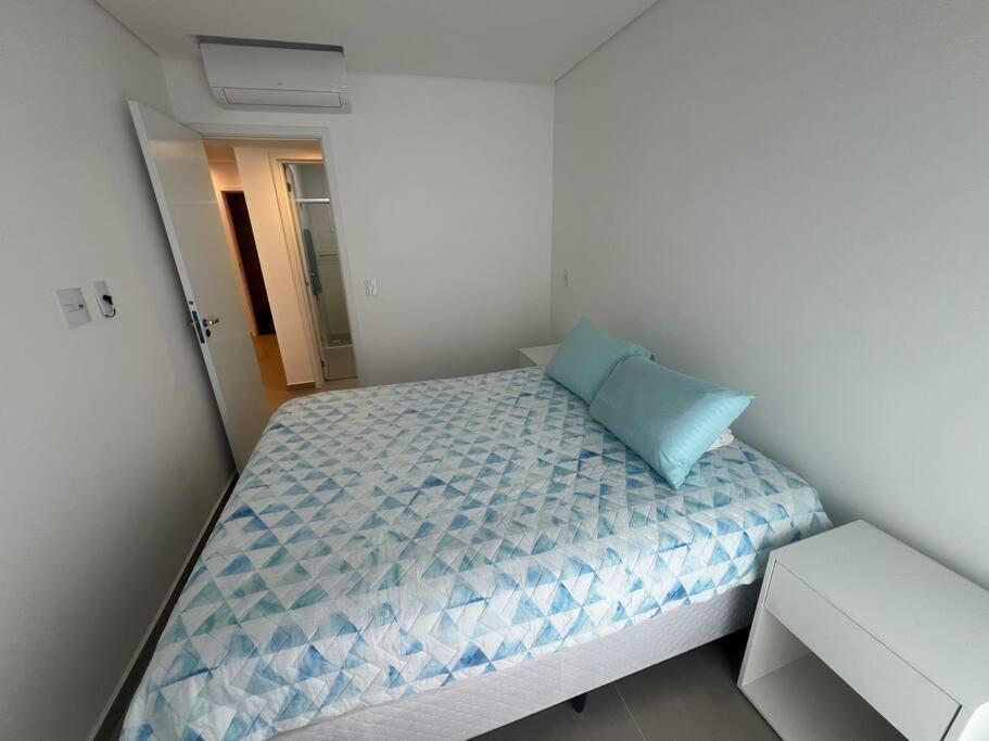BG - Apartamento alto padrão à beira-mar em Bertioga