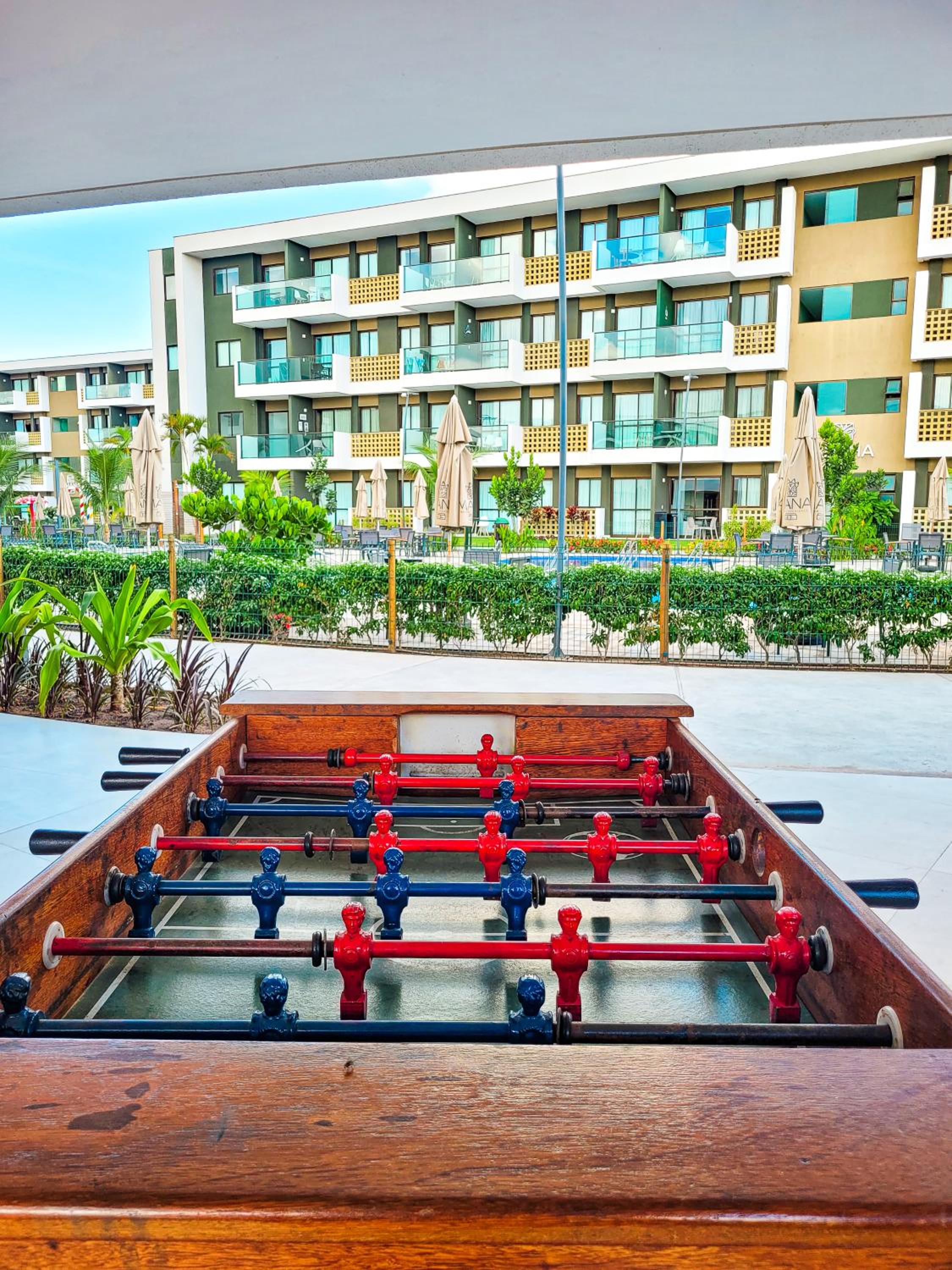 Flat Luxo Oasis do Mana 350m da praia, Polo Aquático-2Qts, 2Gar