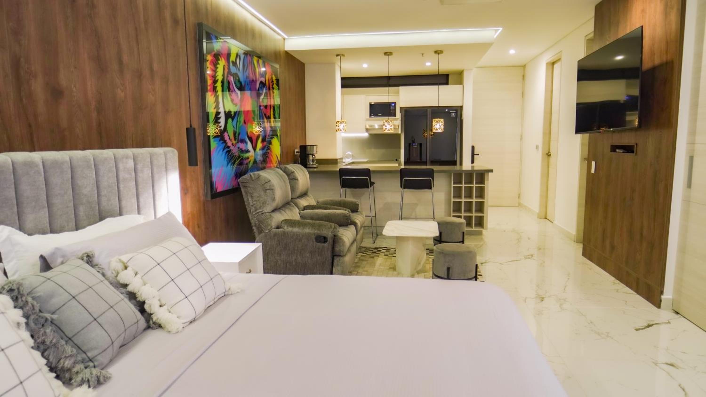 Private Apartment Near Poblado Medellin King Bed