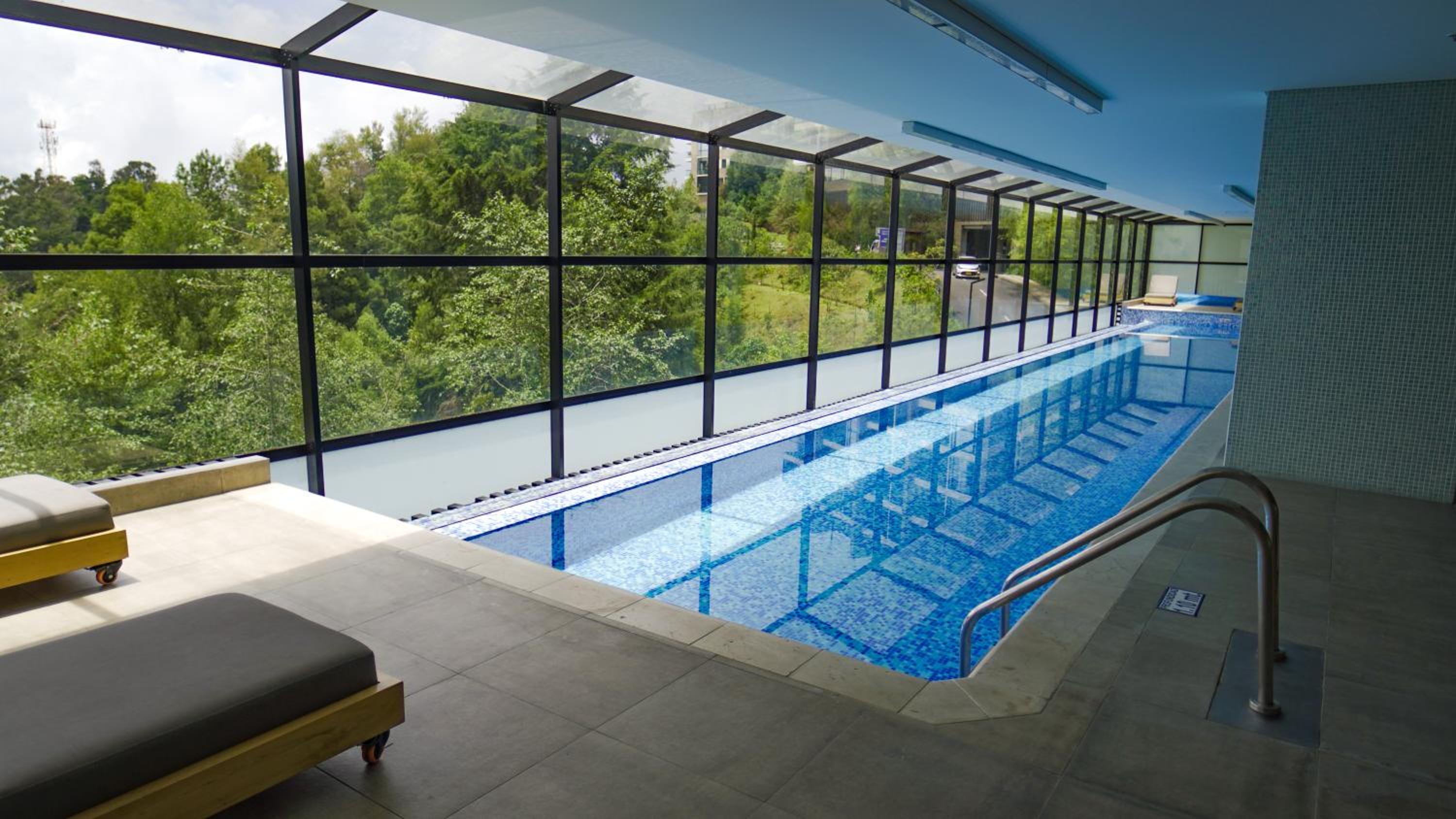 Private Apartment Near Poblado Medellin King Bed