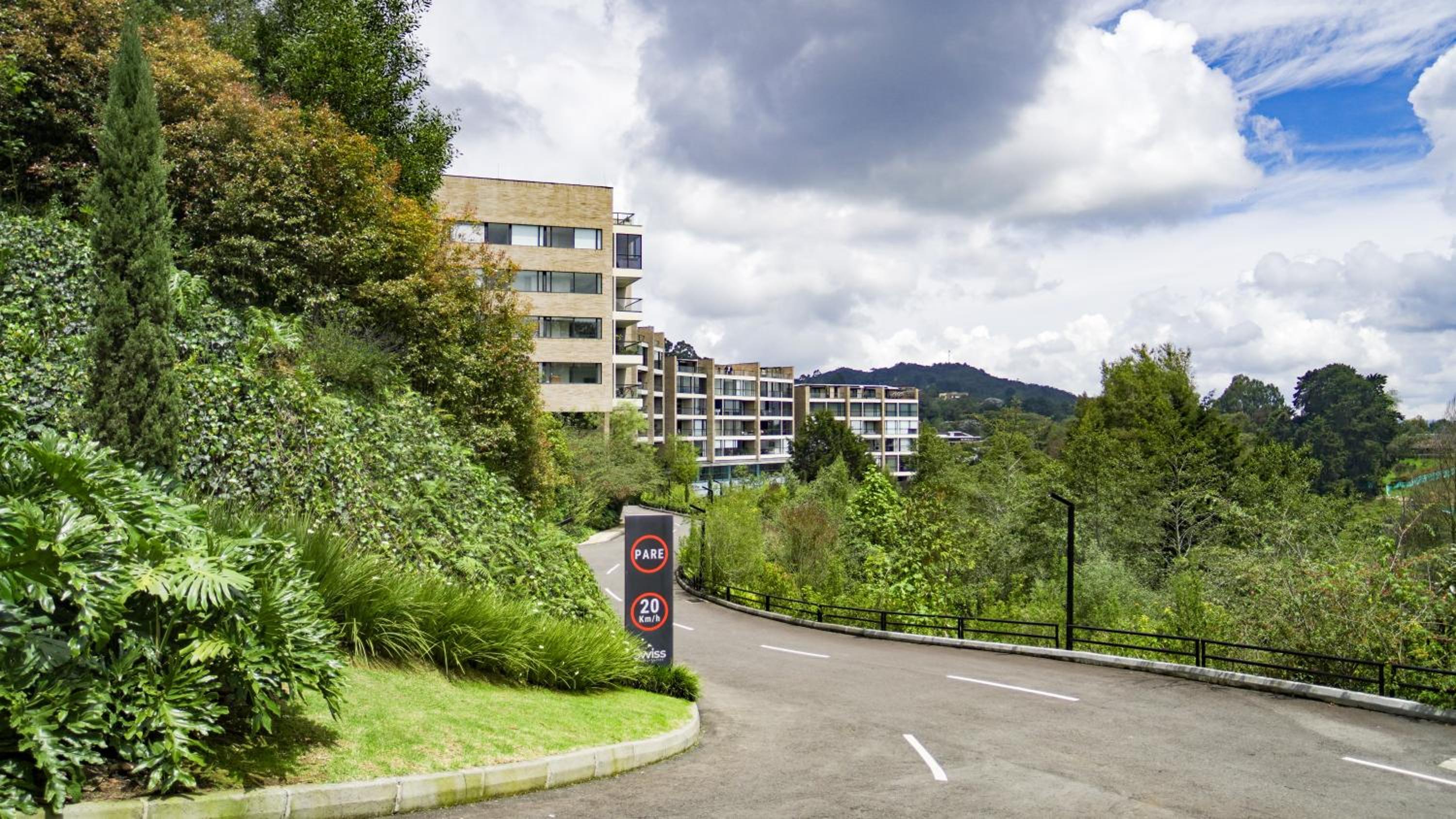 Private Apartment Near Poblado Medellin King Bed