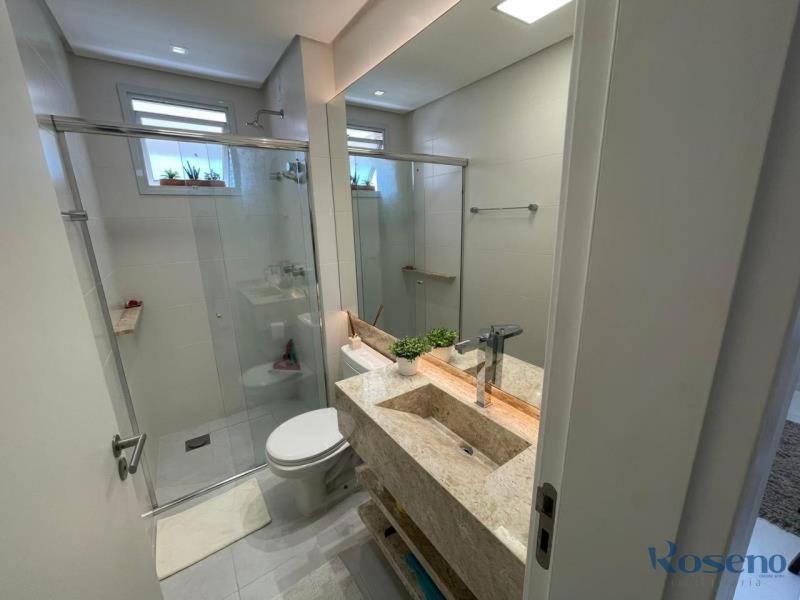 Cód 158 - Apartamento á 300m do mar.