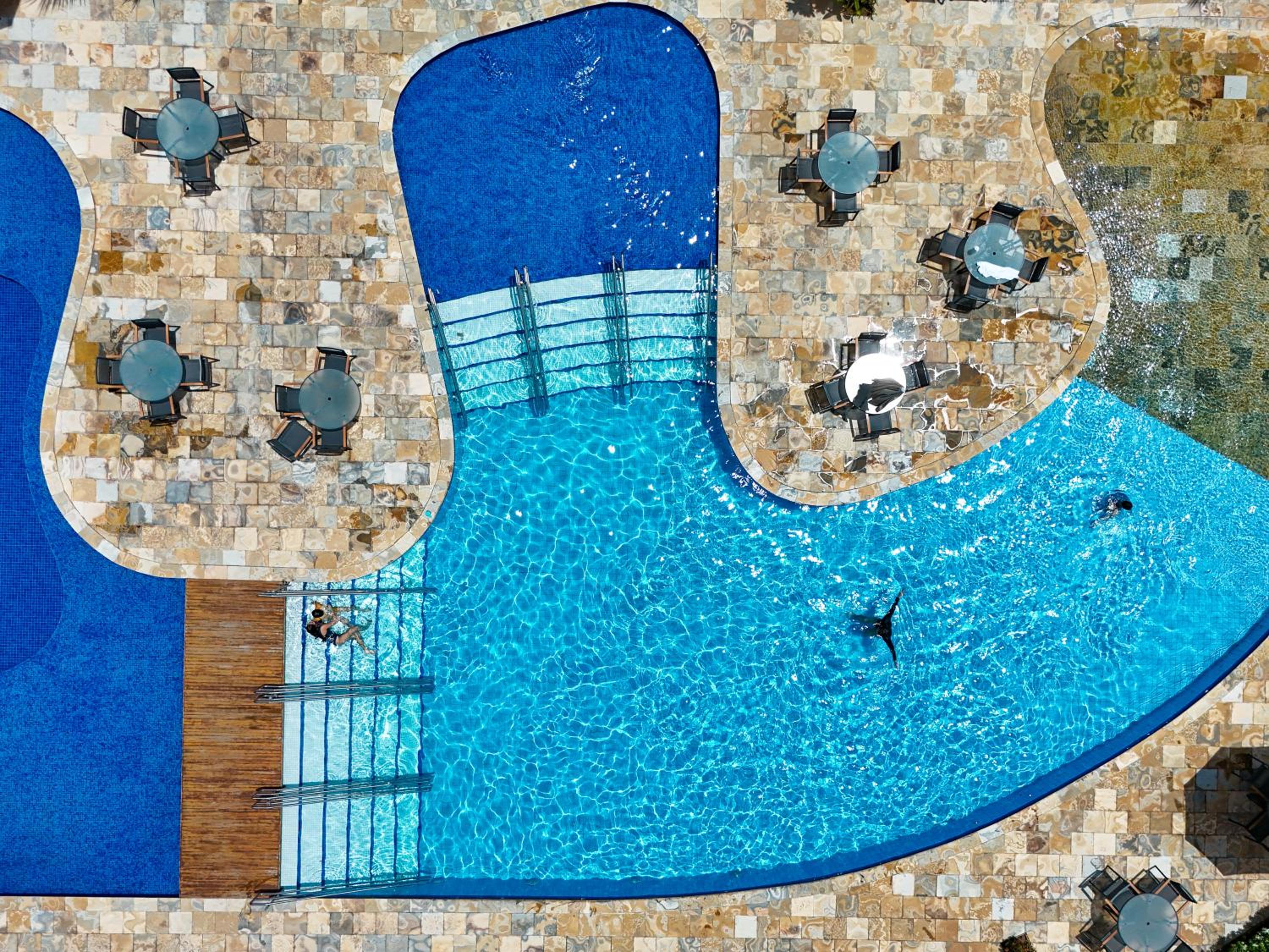 Flat Luxo Oasis do Mana 350m da praia, Polo Aquático-2Qts, 2Gar