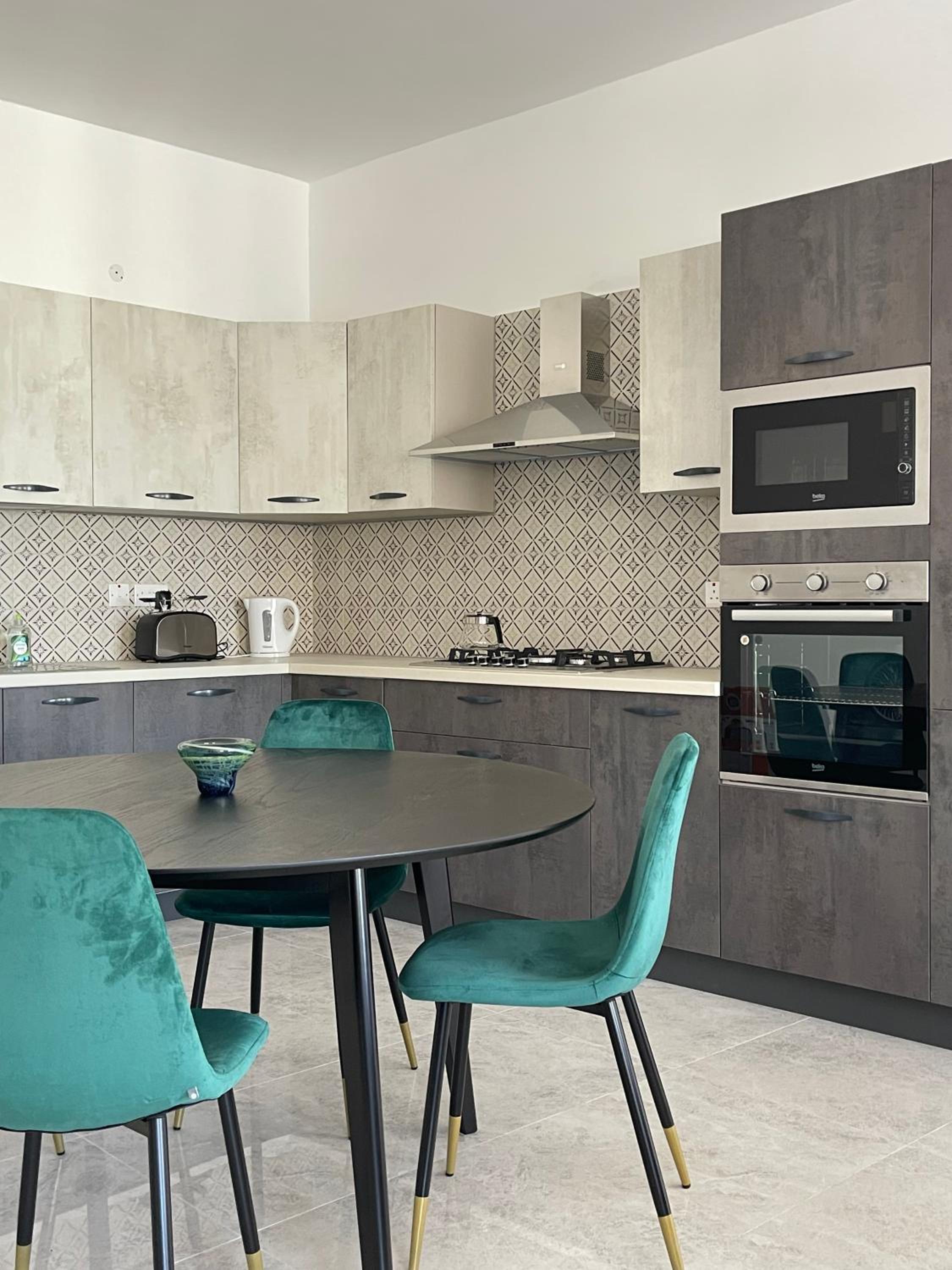 Apartment, Few Steps from Ghadira Bay view 4