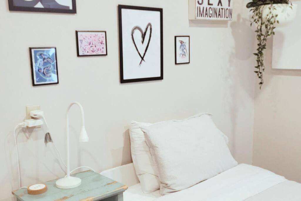 Charming Lonsdale Cottage
