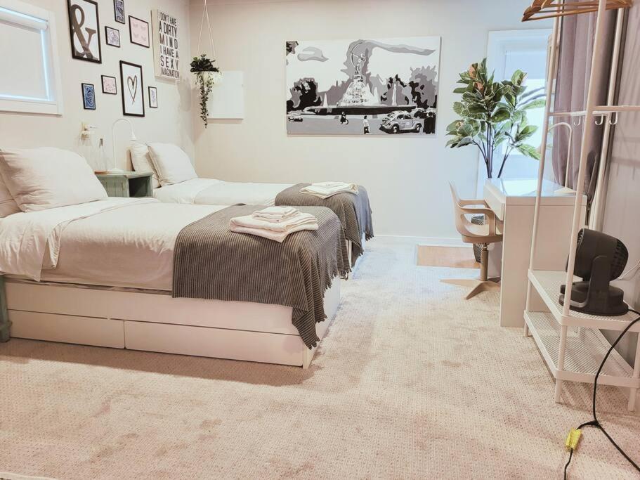 Charming Lonsdale Cottage