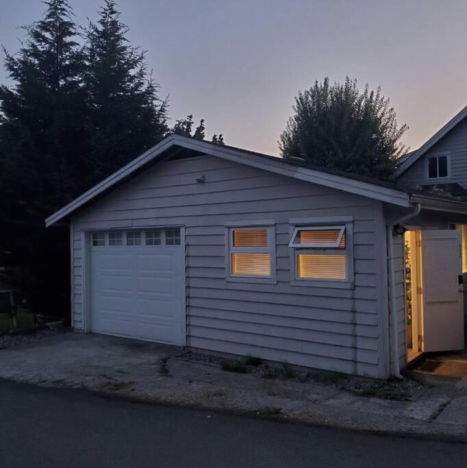 Charming Lonsdale Cottage