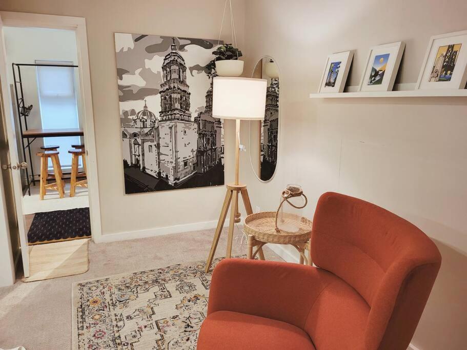Charming Lonsdale Cottage