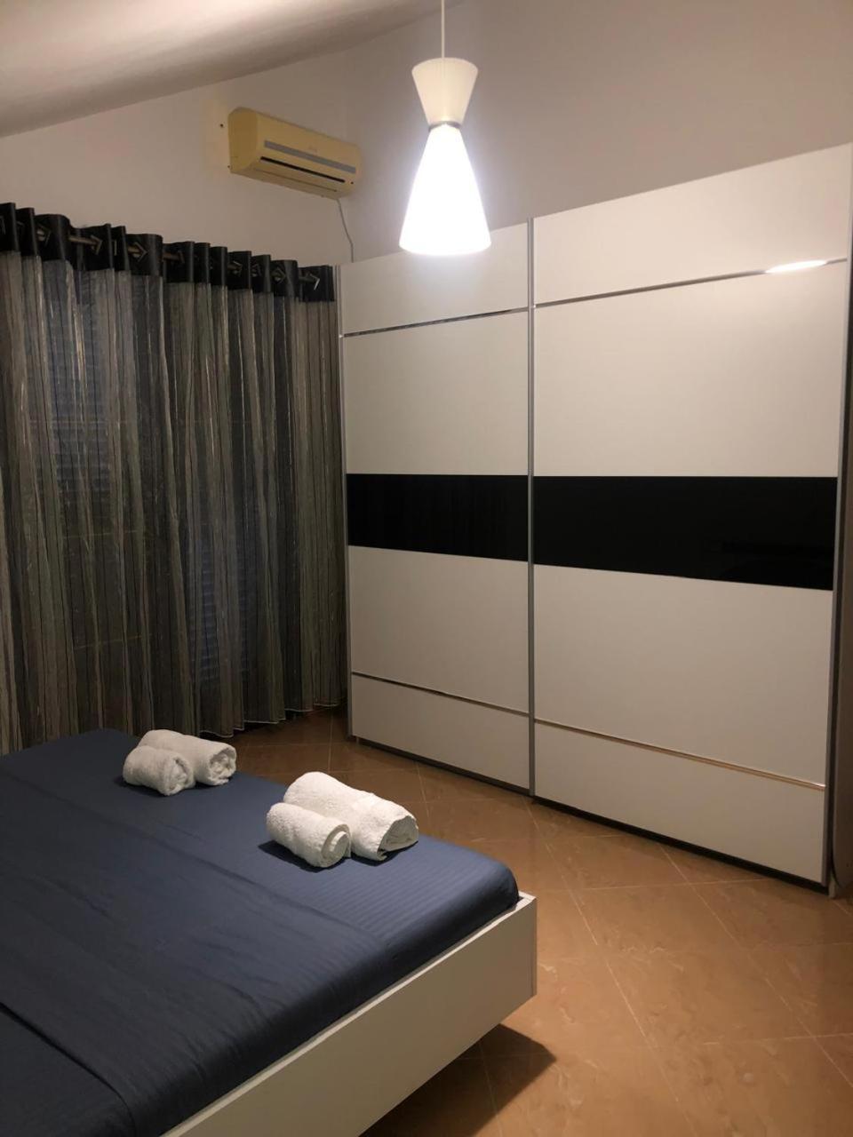 Ajmi Luxury Villa Durres