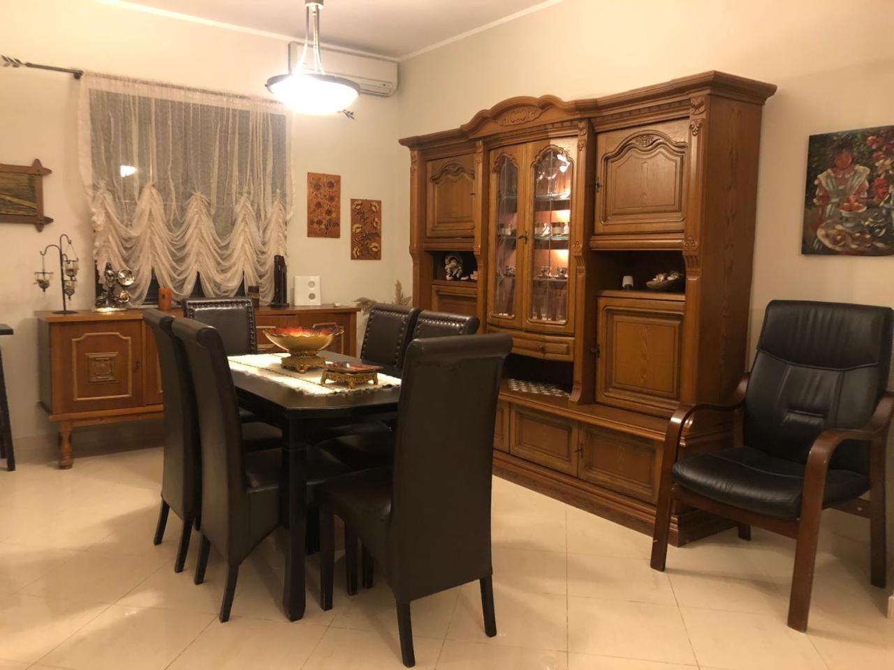 Ajmi Luxury Villa Durres