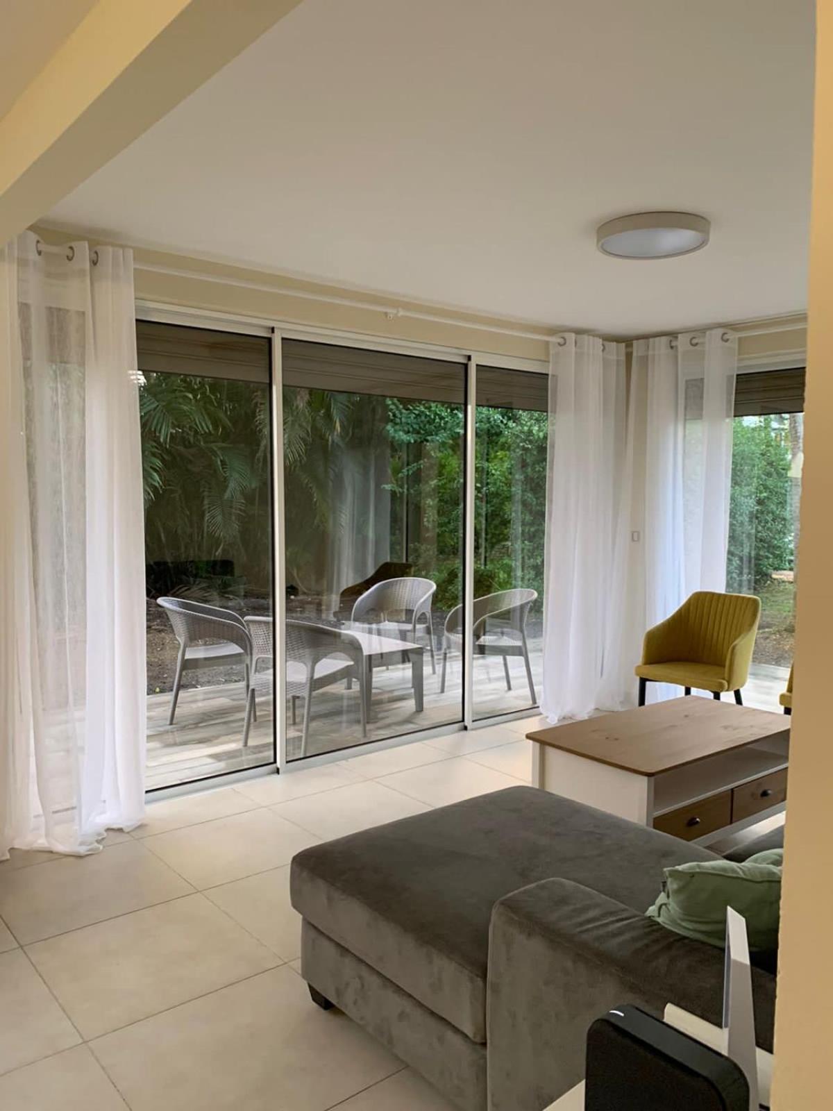 appartement bas du fort view 4