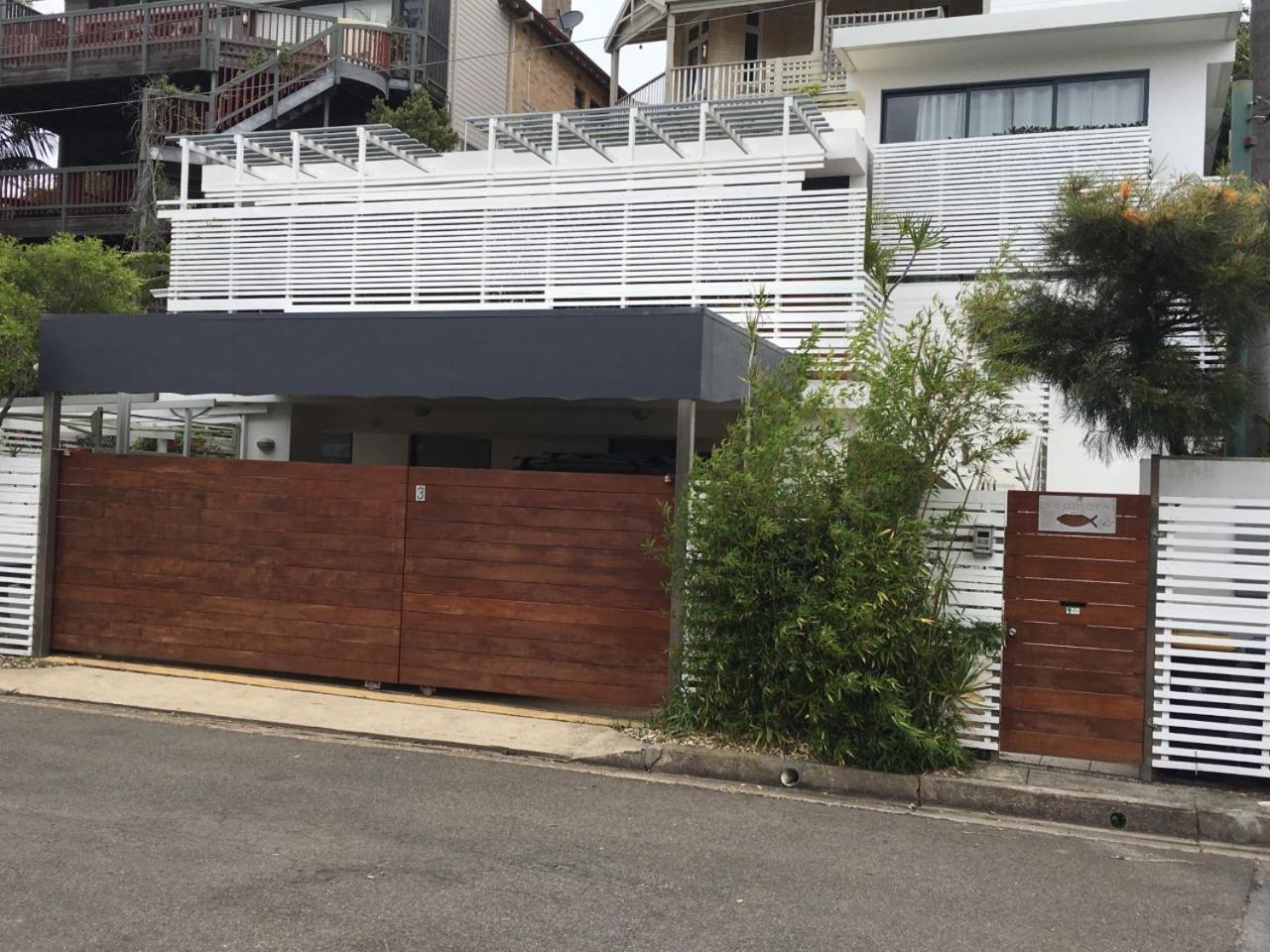 Manly Beach mod home ocean view 5minutes walk surf shops ferry