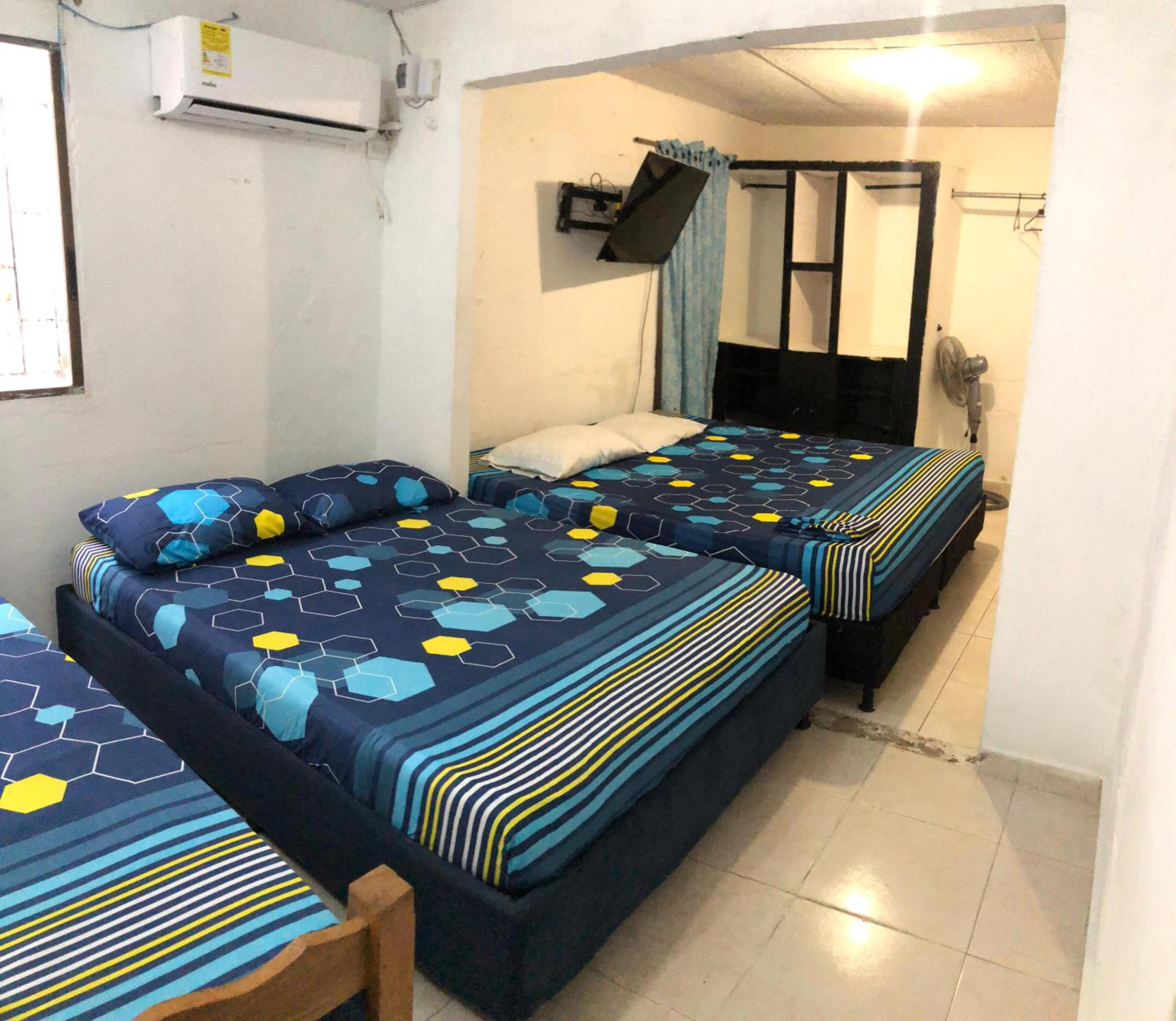 Hostal SANTORINI II
