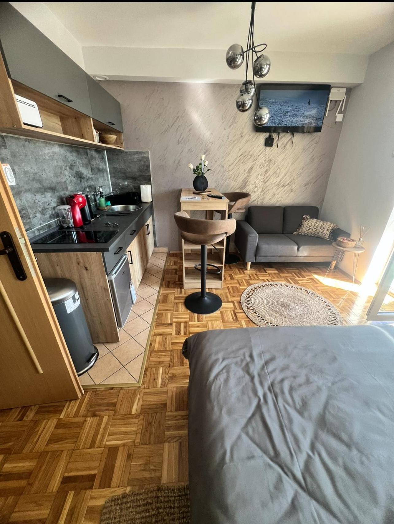 Apartman D
