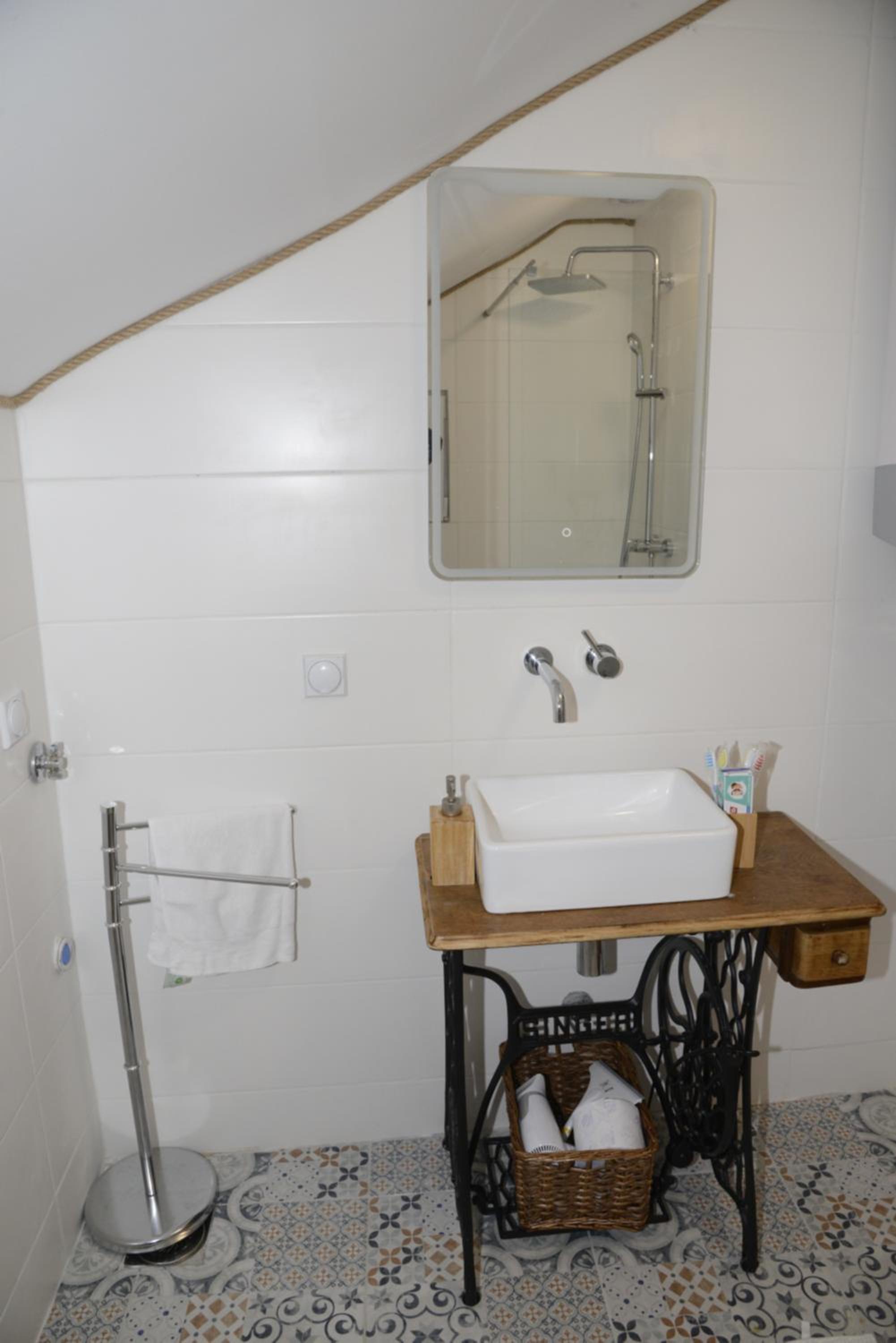 Photo 15
