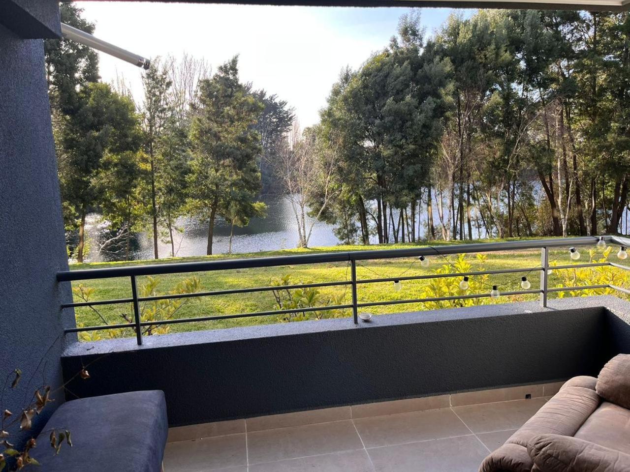 Borde Laguna Apart