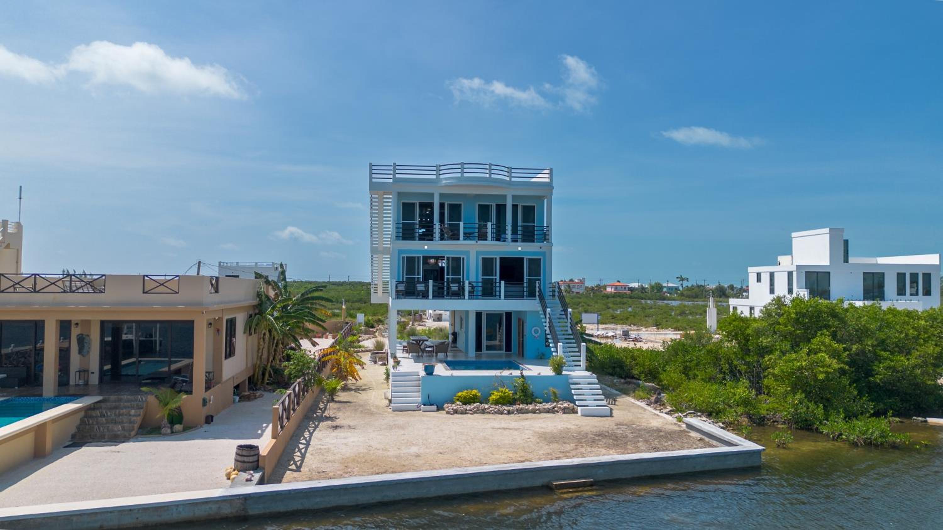 Penthouse & 2nd Floor House at The Lor-E-Lei House