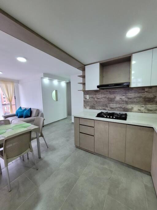 Cali Valle Del Lili Piso 6 Apartamento Hermoso y Tranquilo