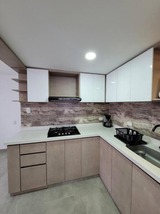 Cali Valle Del Lili Piso 6 Apartamento Hermoso y Tranquilo