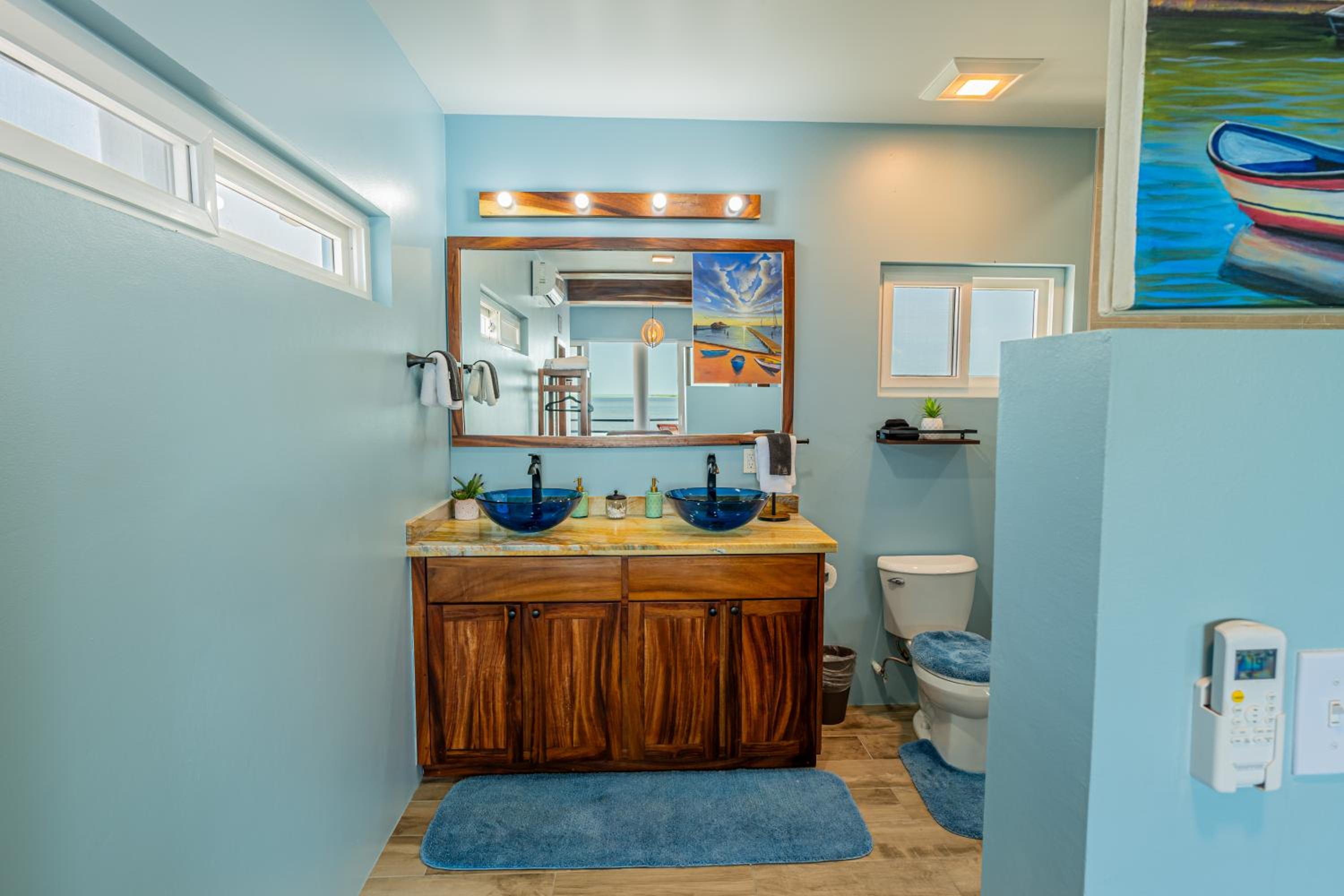 Penthouse & 2nd Floor House at The Lor-E-Lei House