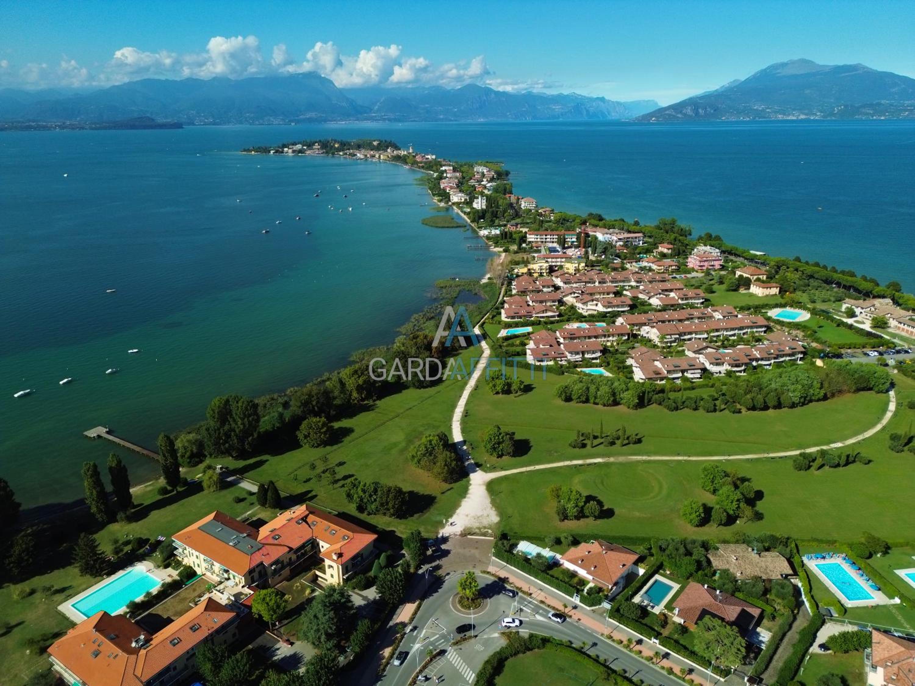Sirmione Vacations - Little Venezia Apt - Relax in Piscina Fronte Lago - Property Image 21