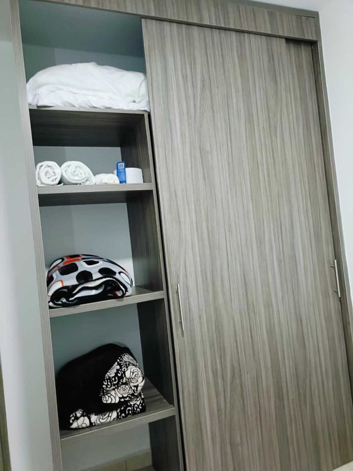 Acogedor Apartaestudio con Todas las Comodidades en Unidad Privada con Piscina