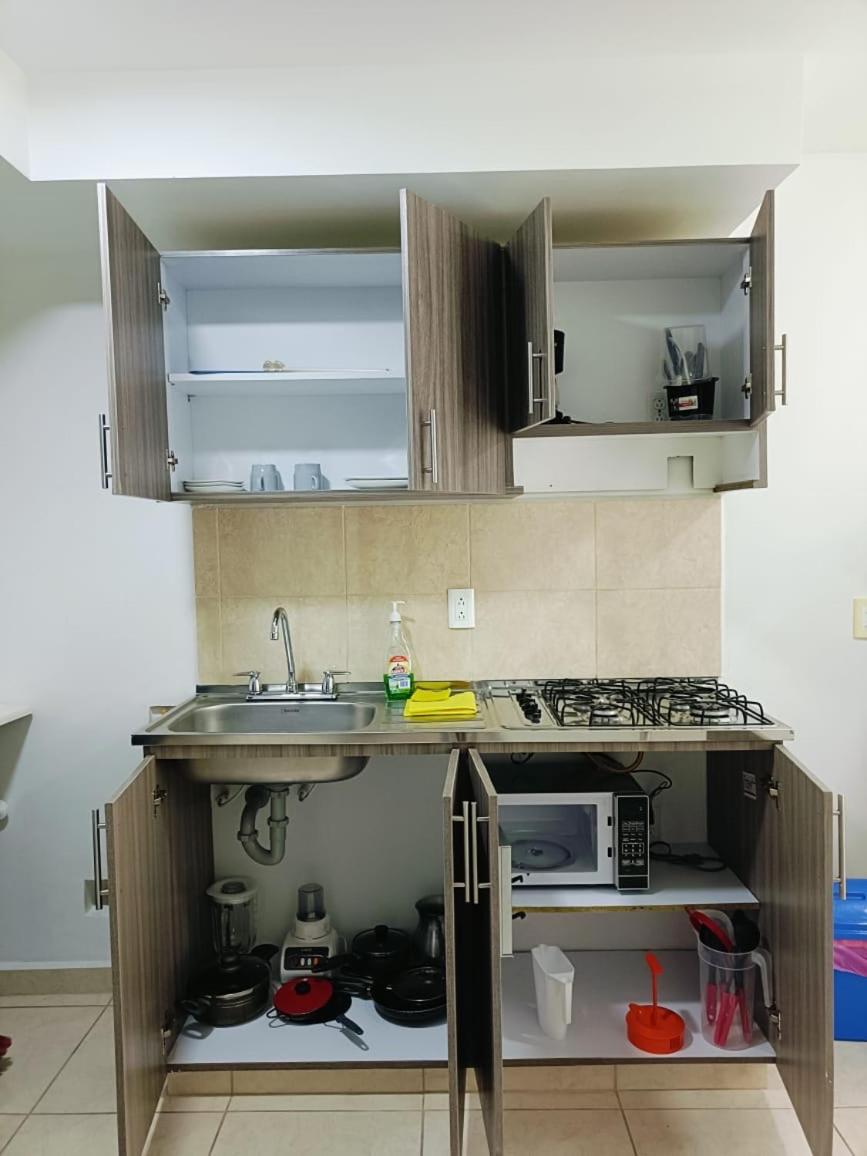 Acogedor Apartaestudio con Todas las Comodidades en Unidad Privada con Piscina