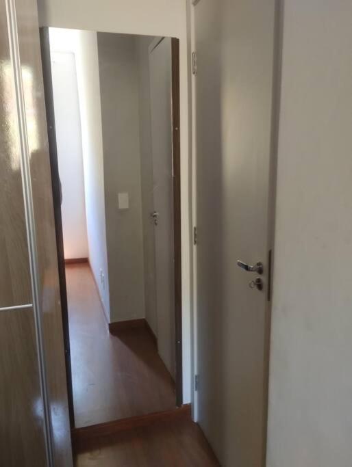 Apartamento condomineo portaria 24 hrs com lazer