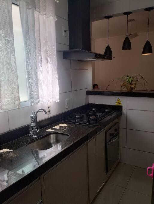 Apartamento condomineo portaria 24 hrs com lazer