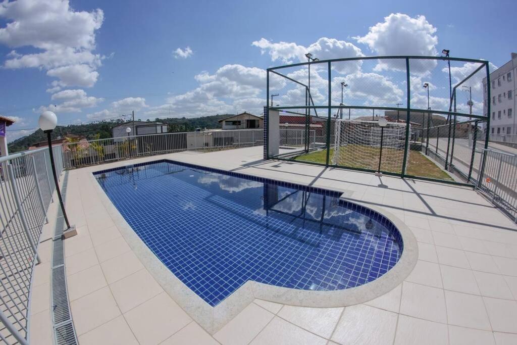 Apartamento condomineo portaria 24 hrs com lazer