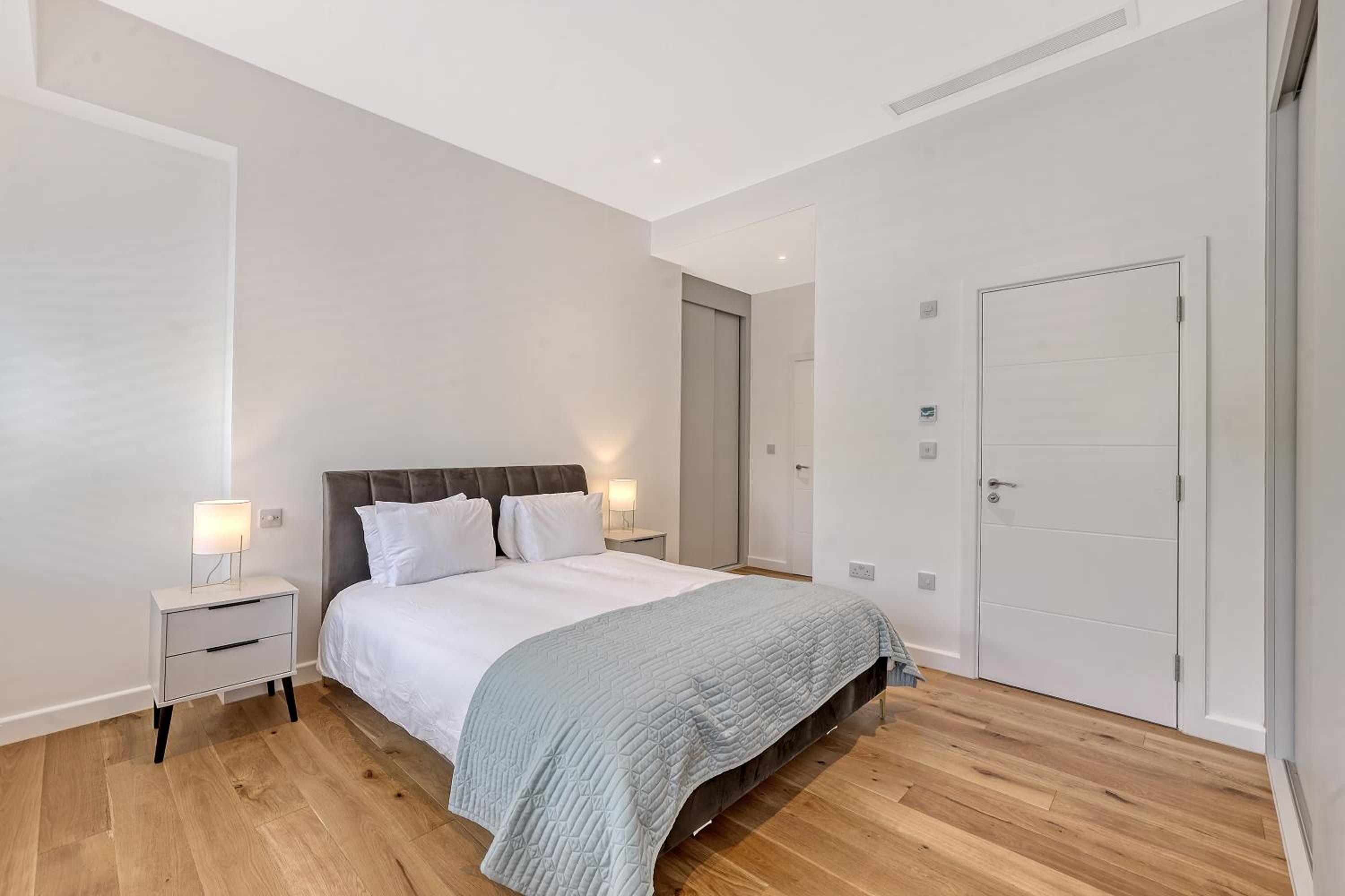 Exquisite 3BR Duplex Period Conversion, Air-con & Amenities