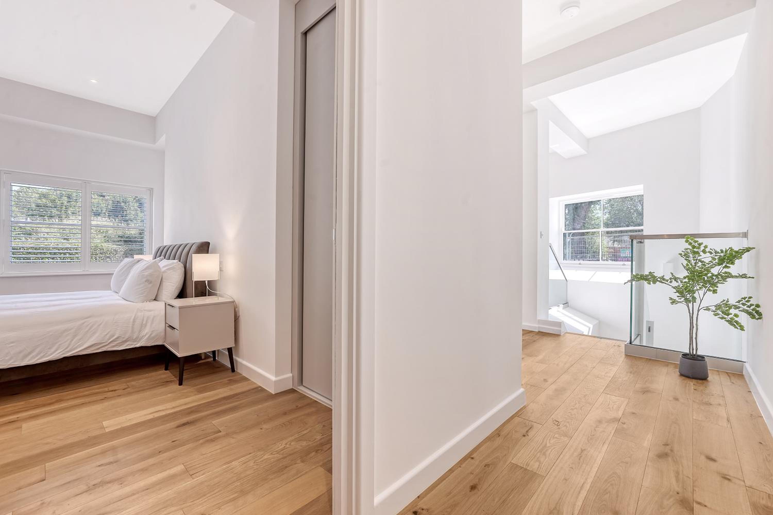 Exquisite 3BR Duplex Period Conversion, Air-con & Amenities