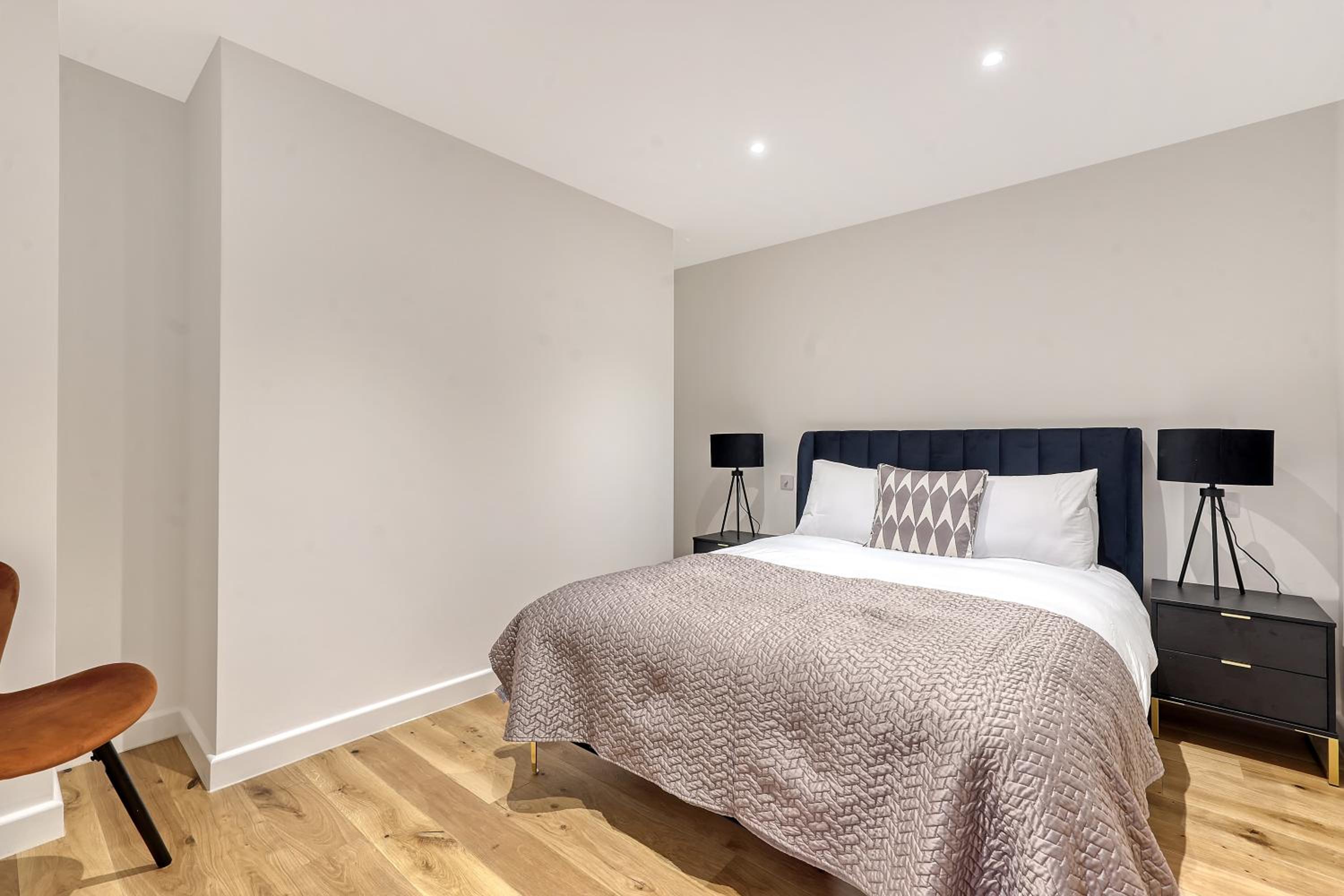 Exquisite 3BR Duplex Period Conversion, Air-con & Amenities