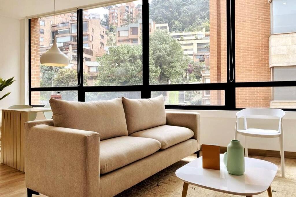 Breathtaking 2 BR in Zona Rosa