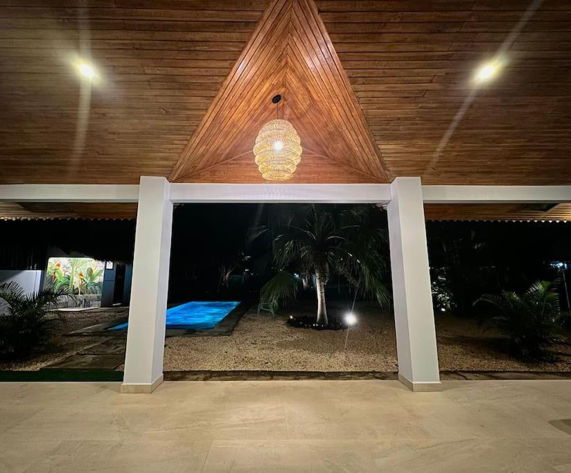 Beautiful House 3 bed 1 bath with private pool