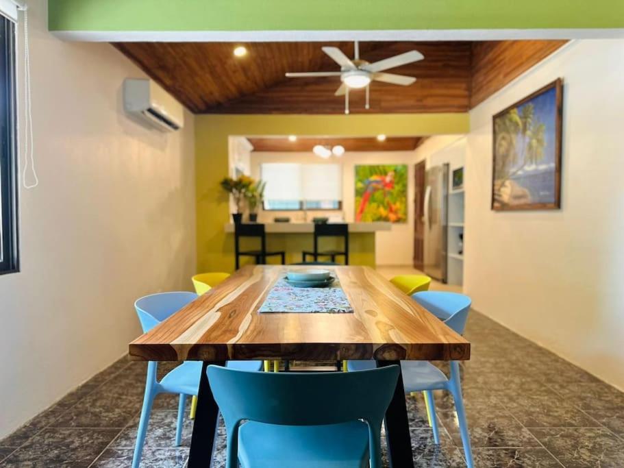 Beautiful House 3 bed 1 bath with private pool