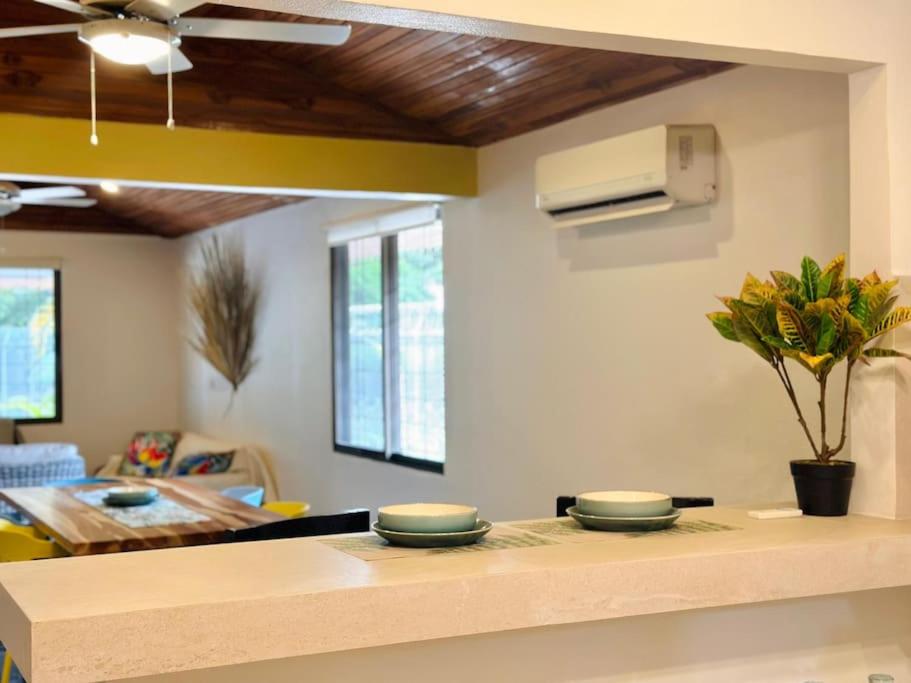 Beautiful House 3 bed 1 bath with private pool