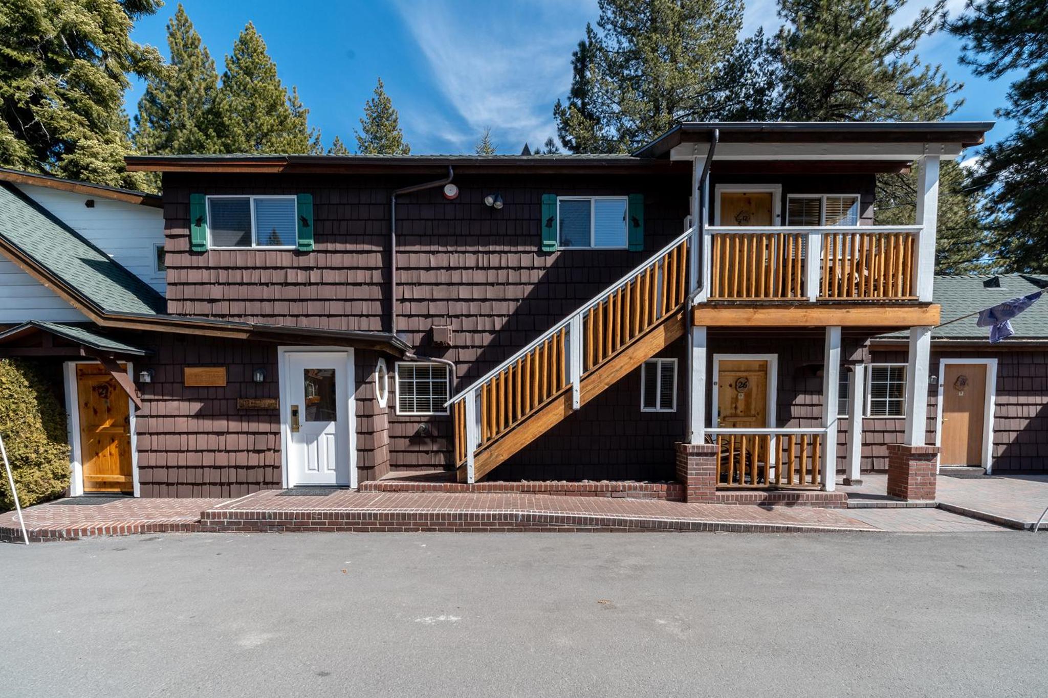 Red Wolf Lakeside Lodge - Property Image 47