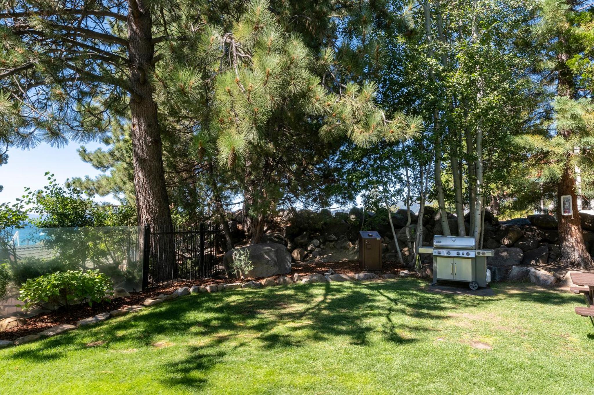Red Wolf Lakeside Lodge - Property Image 52
