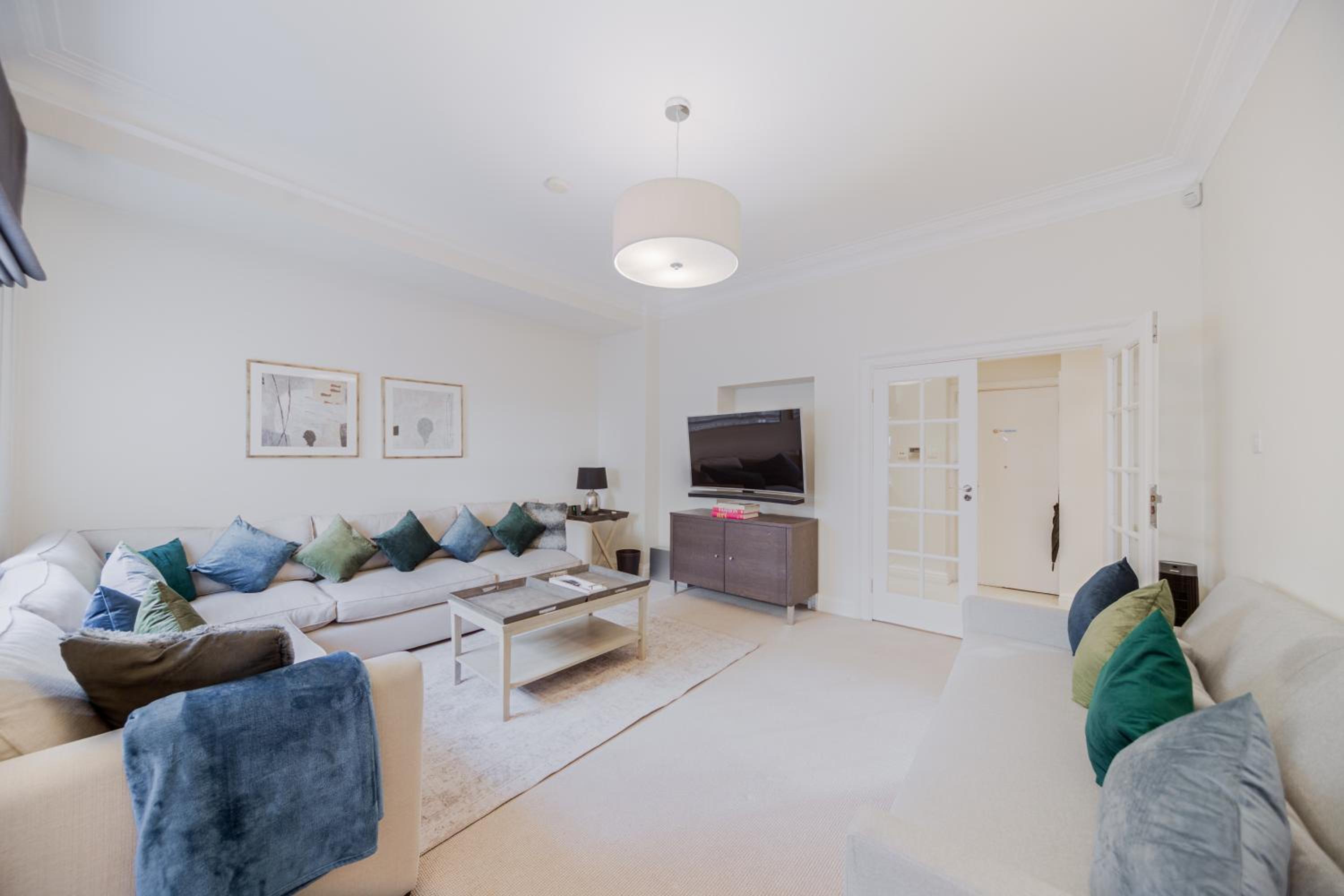 Estatesmen Mayfair Apartment