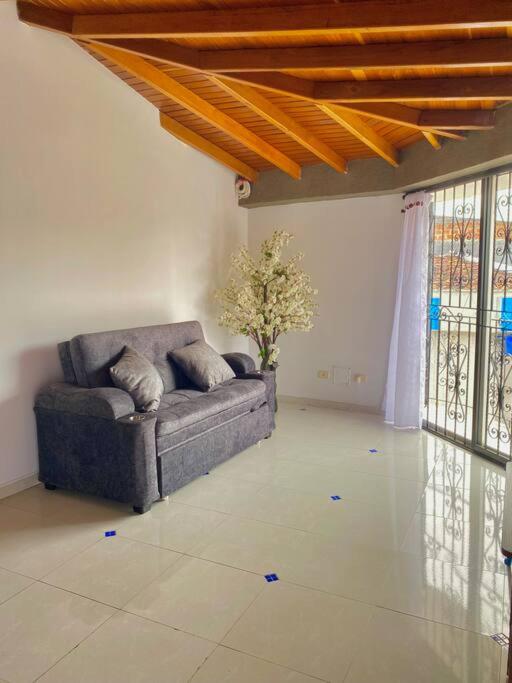 Apartamento Céntrico En Cartago
