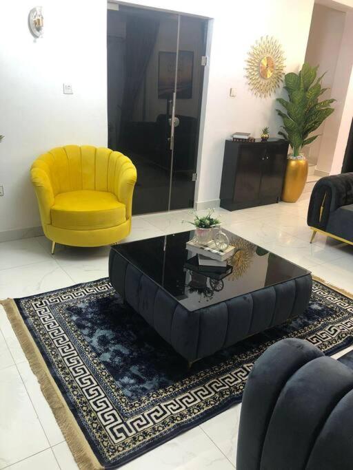 Graceville-Grandeur Apartments