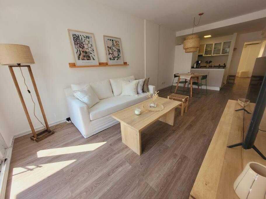 Hermoso Studio 2 ambientes Recoleta Piscina Lavarropas Balcon 100mts Av Cordoba