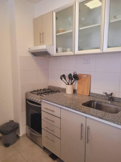 Hermoso Studio 2 ambientes Recoleta Piscina Lavarropas Balcon 100mts Av Cordoba